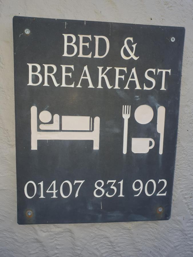 Leafy Lane Guesthouse Amlwch Esterno foto